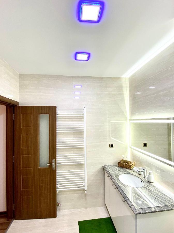 Coquette Apartment Brașov Exterior foto
